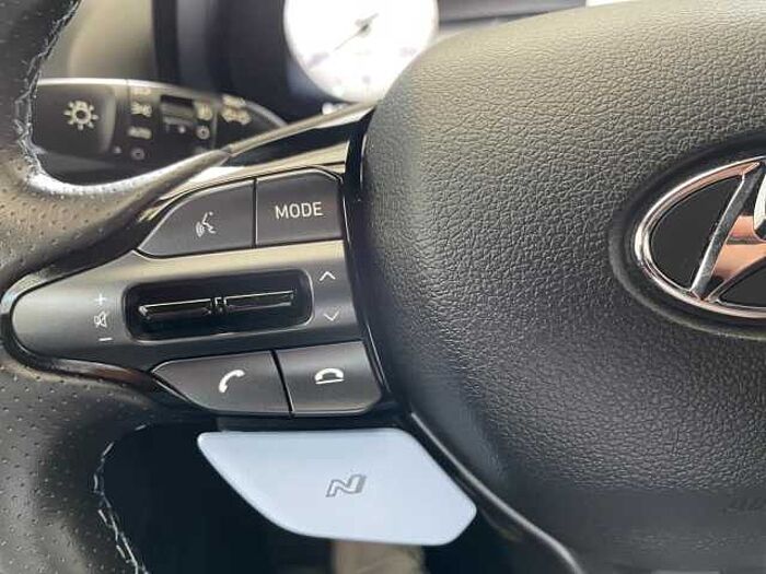 Hyundai i20 1.6 T-GDI Performance *NAVI*BOSE SOUND & MEHR*
