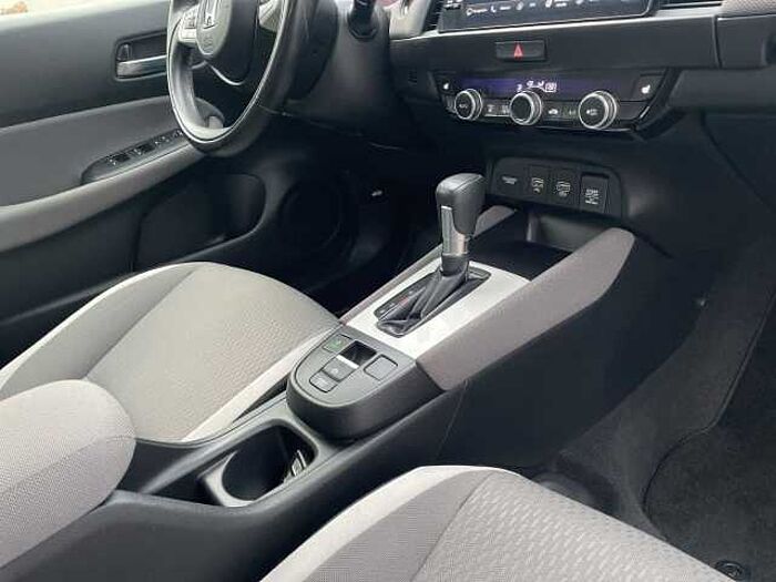 Honda Jazz 1.5 i-MMD Crosstar Executive *CARPLAY!*