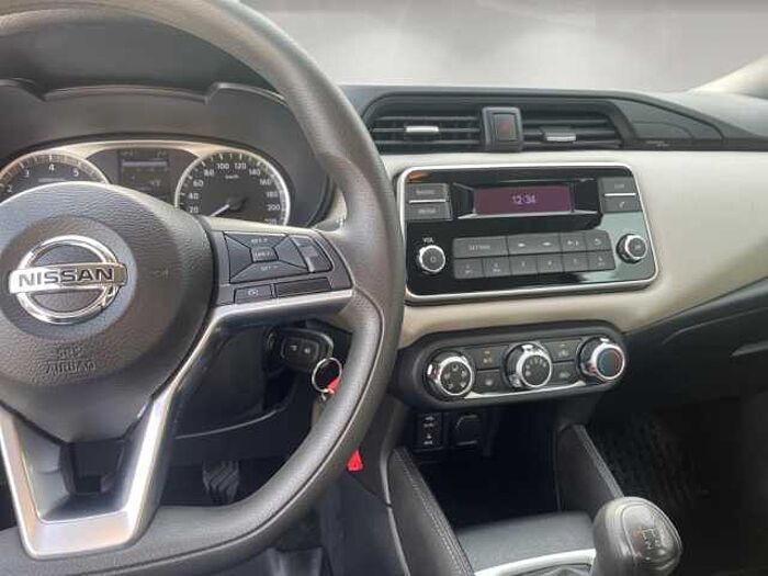 Nissan Micra 1.0 Visia Plus *IN KÜRZE VERFÜGBAR! *